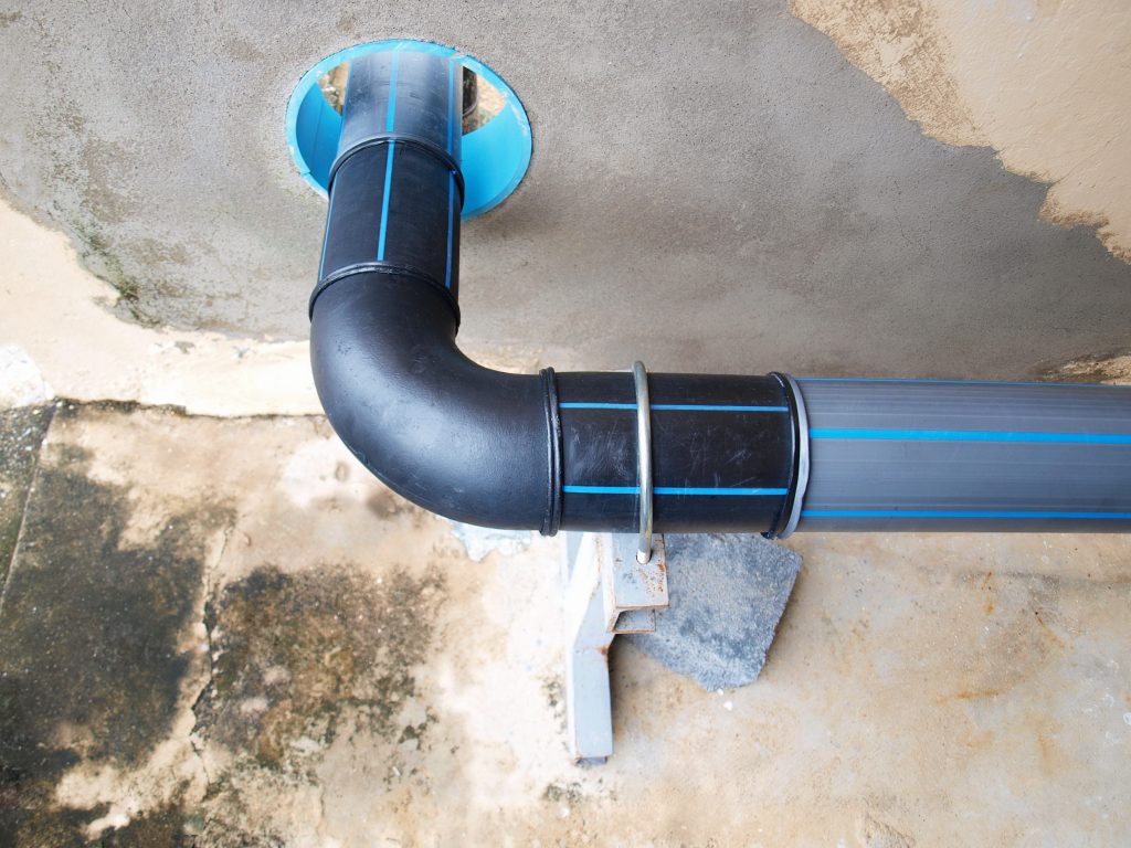 DIY vs. Pro Plumbing: When to Hire Pros